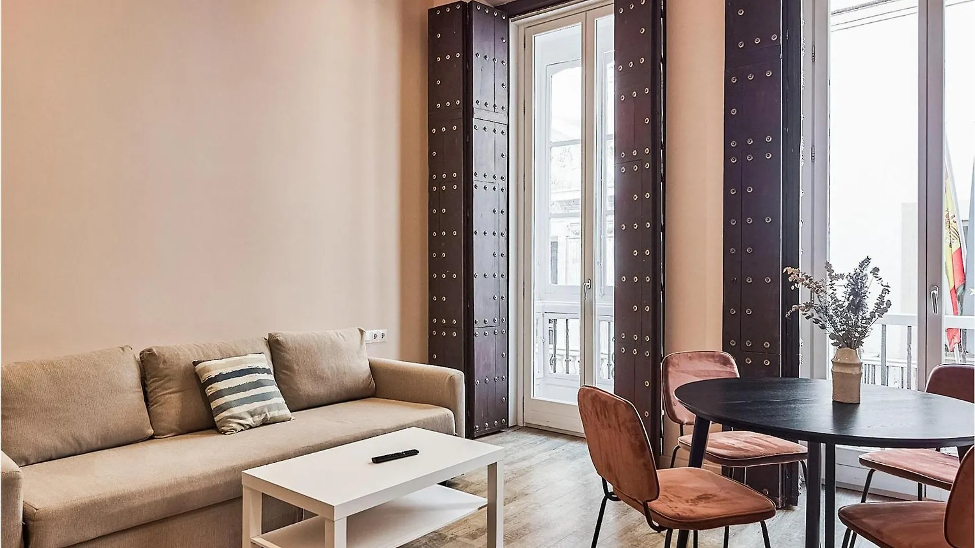 Awesome Apartment In Cdiz With Kitchen Cadiz