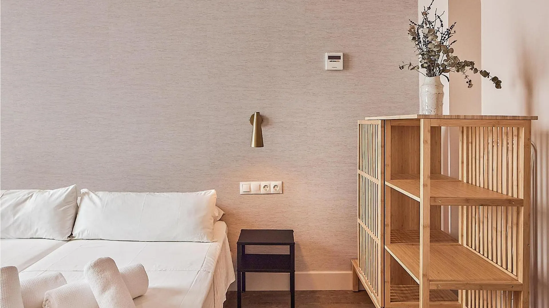 Awesome Apartment In Cdiz With Kitchen Cádiz